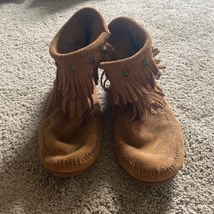 Minnetonka Moccasin Boots
